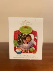 GRANDKIDS MAKE LIFE SWEETER 2011 HALLMARK KEEPSAKE ORNAMENT NIB