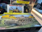 1:35 DRAGON -GERMAN TANK & CREW & ACCESSORIES KITS- NEW WM077