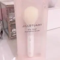 在飛比找蝦皮購物優惠-Jill Stuart 無瑕柔霧底妝刷