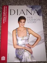 PRINCESS DIANA - HER FASHION STORY Kensington Palace dress exhibit book catalog
