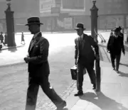 Don Bradman the star Australian batsman at Oval 1930 Cricket OLD PHOTO