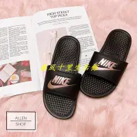 在飛比找Yahoo!奇摩拍賣優惠-NIKE BENASSI JDI 拖鞋 黑玫瑰金LOGO 女