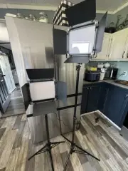 Neewer 2 Pack Video 660 LED Bi-color Light And Stand Kit