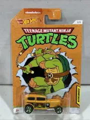 HOT WHEELS TEENAGE MUTANT NINJA TURTLES MICHELANGELO MIDNIGHT OTTO SOFT CORNER