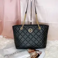 在飛比找蝦皮購物優惠-#台灣現貨  $6780 Michael Kors MK 專