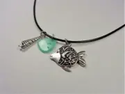 BEACH FASHION NAUTICAL SILVER TONE ANGELFISH SHELL BLACK LEATHER CORD NECKLACE