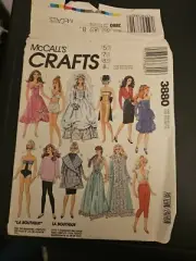 Simplicity & McCall's Sewing Patterns- Crafting, Doll Clothing, Toys CUT