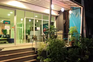 布吉岛菠蘿中央旅館Ananas Phuket Central Hostel