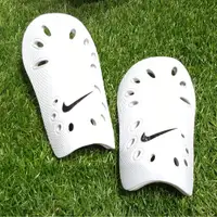 在飛比找蝦皮商城優惠-NIKE J SHIN GUARDS 足球護脛 SP0040