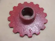 IH 815771C1 Grain Drill Planter Detachable Square Chain 16 Tooth Drive Sprocket