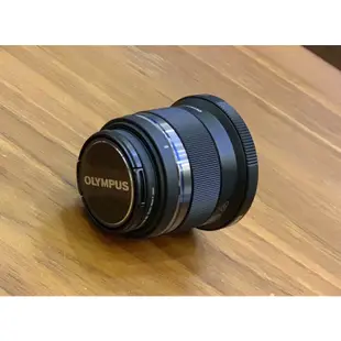 Panasonic DMC-GF8K 單眼相機 銀色（九成新 可交換兩顆鏡頭 配件全配完整）總市價超過4萬元