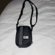 Vidpro Act Series Point And Shoot Digital Camera Case With Strap
