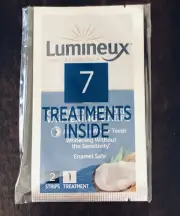 Lumineux Oral Essentials Teeth Whitening Strips Set (14 Strips, 7 Treatments)