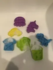7 Pcs Popit Fidget Toy Popper Mini Bubble Squeeze Dinosaur Colors May Vary 2”