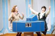 Lee Meriwether contestant on the game show The $10 000 Pyram- 1975 Old Photo
