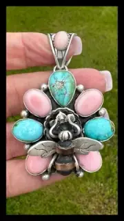 NAVAJO~SONORAN GOLD TURQUOISE ~PINK CONCH~SS~CLUSTER BEE ~PENDANT~RUSSELL SAM