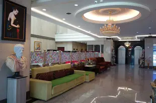 新都大飯店New Plaza Hotel