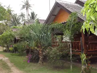 帕塞海灘小屋旅館Pasai Beach Lodge