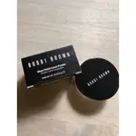 BOBBI BROWN 輕隱毛孔柔焦蜜粉 PALE YELLOW