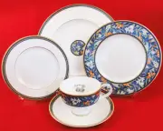 TUDOR GROVE H5260 Royal Doulton 5 Piece Place Setting NEW NEVER USED England
