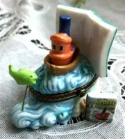 MIDWEST PHB - PORCELAIN HINGED BOX - RETROSPECT/GOLDEN BOOKS- SCUFFY THE TUGBOAT