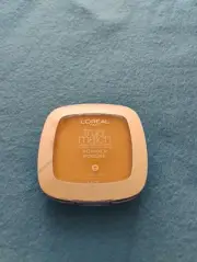 L'Oreal True Match Super Blendable Powder - W3 Light Medium - NEW