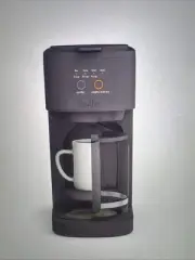 Bella Versace’s 2-in1 coffee maker ￼ Carafes& single serving cups dishwasher saf