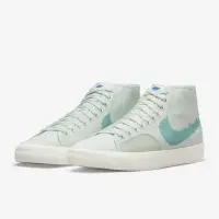 在飛比找momo購物網優惠-【NIKE 耐吉】滑板鞋 NIKE SB BLZR COUR