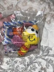 Fisher Price 1-3 Rattle Under 3 toy Bumble Bee McDonalds Happy Meal 2002