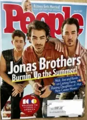 PEOPLE Magazine June 27th 2022 JONAS BROTHERS NICK JOE KEVIN BRITTNEY SPEARS NEW