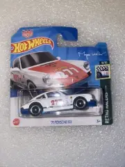 HOT WHEELS 71 PORSCHE 911 WHITE MAGNUS WALKER RETRO RACERS 9/10 MINT ON CARD 103