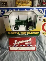 1/16 Speccast White Oliver G-1355 Tractor Mark Twain Show