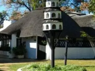 Lalapanzi Hotel & Conference Centre