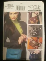 Vogue 8782 Accessories Bags Pattern Lined Shoulder Handbags Inside Pockets Purse
