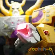 Mini Energon Cubes for Transformed G1 Masterpiece MP Collection Figures
