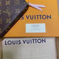 在飛比找蝦皮購物優惠-【Louis Vuitton 路易威登】CLEMENCE 經