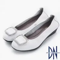 在飛比找momo購物網優惠-【DN】舒適優雅 真皮方鑽飾楔型包鞋(白)