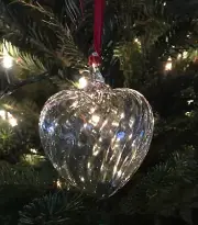 NEW in BOX STEUBEN glass PUFFY HEART ORNAMENT crystal CHRISTMAS tree GIFT