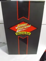 Johnny Lightning Collector Club 1971 Dodge Demon GSS with Key Chain & Card Set