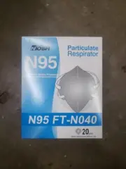 20 NIOSH approved N95 Particulate Filter Respirator/Surgical Face Mask Regular