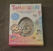 Bandai Tamagotchi The Original Virtual Reality Pet Gen 3