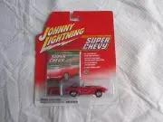 2002 Johnny Lightning Super Chevy: Red 1961 Chevy Corvette NIP