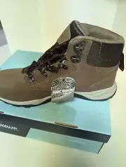Magellan Outdoors Men's Rockvale Waterproof Hiking Boots Sz 10.5 Brand New w/Box