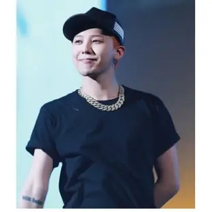 質感超好    BIGBANG 權志龍 TFBOYS MADE 首爾演唱會 官方同款 棒球帽 嘻哈 平沿帽子 皮帽