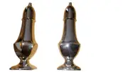ONEIDA SALT AND PEPPER SHAKER
