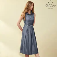 在飛比找momo購物網優惠-【OUWEY 歐薇】百搭素色光澤感排釦縲縈無袖洋裝(藍色；S