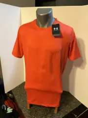 Under Armour Rush Men's T-Shirt Red Small Polyester Spandex NWT