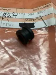 GENUINE STIHL GROMMET RING 1124-084-8900 028 028AV 038 038AV 084 MS380 MS381 B22