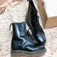 在飛比找PopChill優惠-[二手] DR. MARTENS 馬汀大夫 經典款 8孔