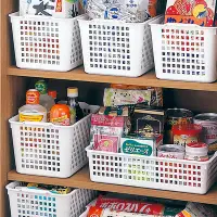 在飛比找Yahoo!奇摩拍賣優惠-日本進口inomata塑料收納籃 桌面雜物收納框長方形洗澡籃